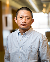 Hui Zhang headshot.