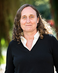 Andone Lavery headshot