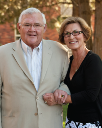 Al and Patricia Reser smiling for the camera.